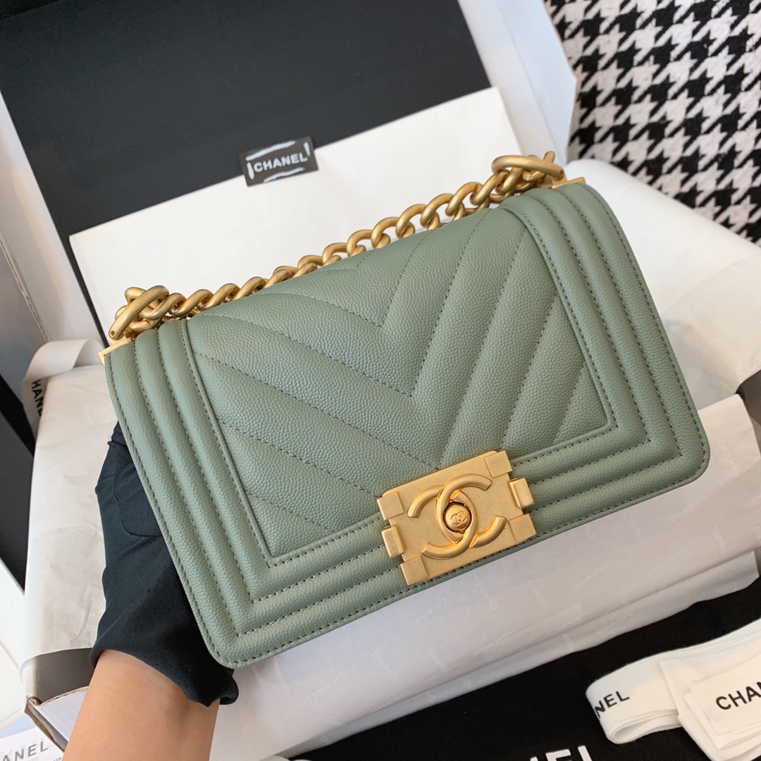 【正品级】抹茶绿色 Chanel 小号 法国原厂Haas小球纹鱼子酱牛皮 leboy 20cm 原厂皮