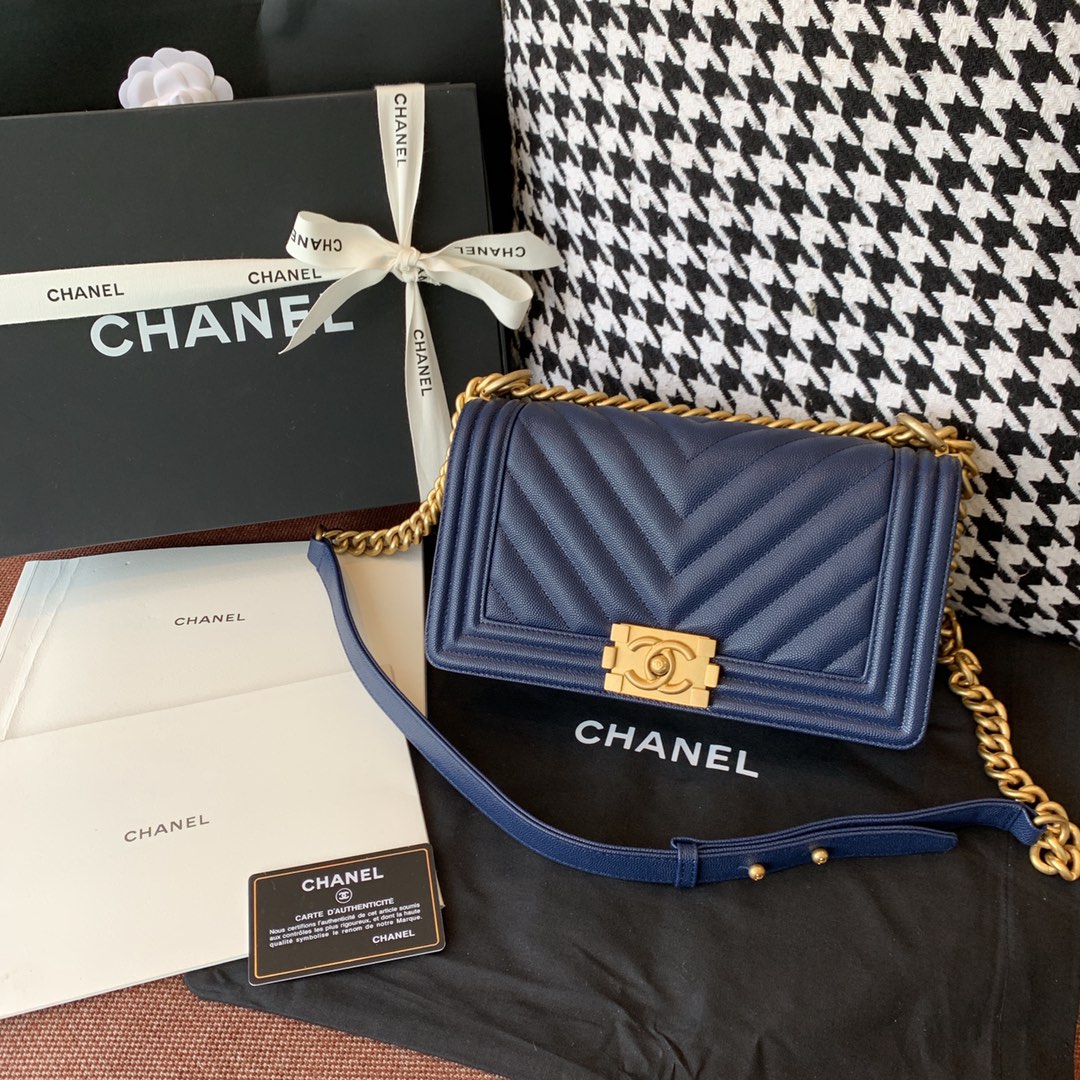 【正品级】 Chanel leboy  中号 法国原厂Haas小球纹鱼子酱牛皮 经典V格 25cm 海军蓝沙金扣