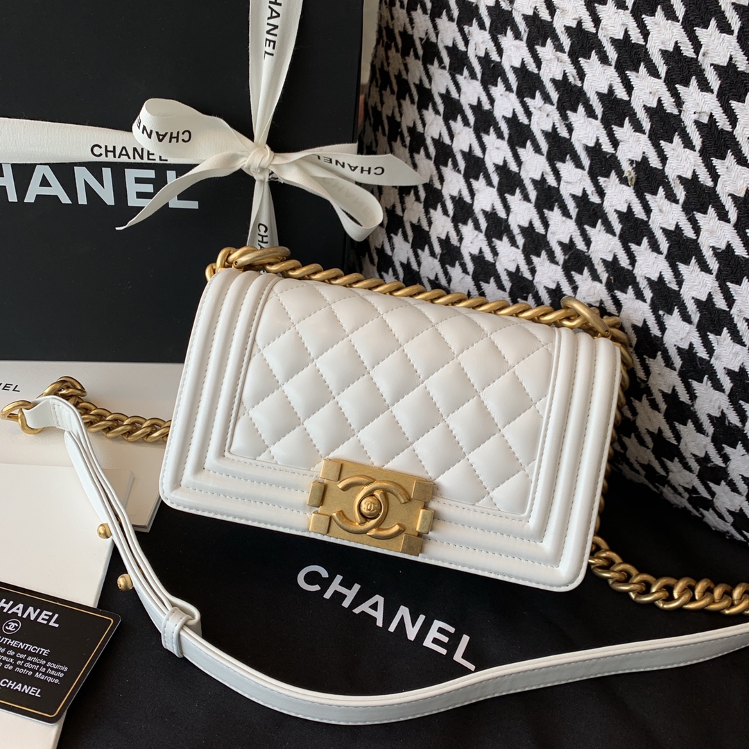 【正品级】 Chanel 小号 法国原厂小羊皮 leboy 经典菱格 20cm 白色沙金扣