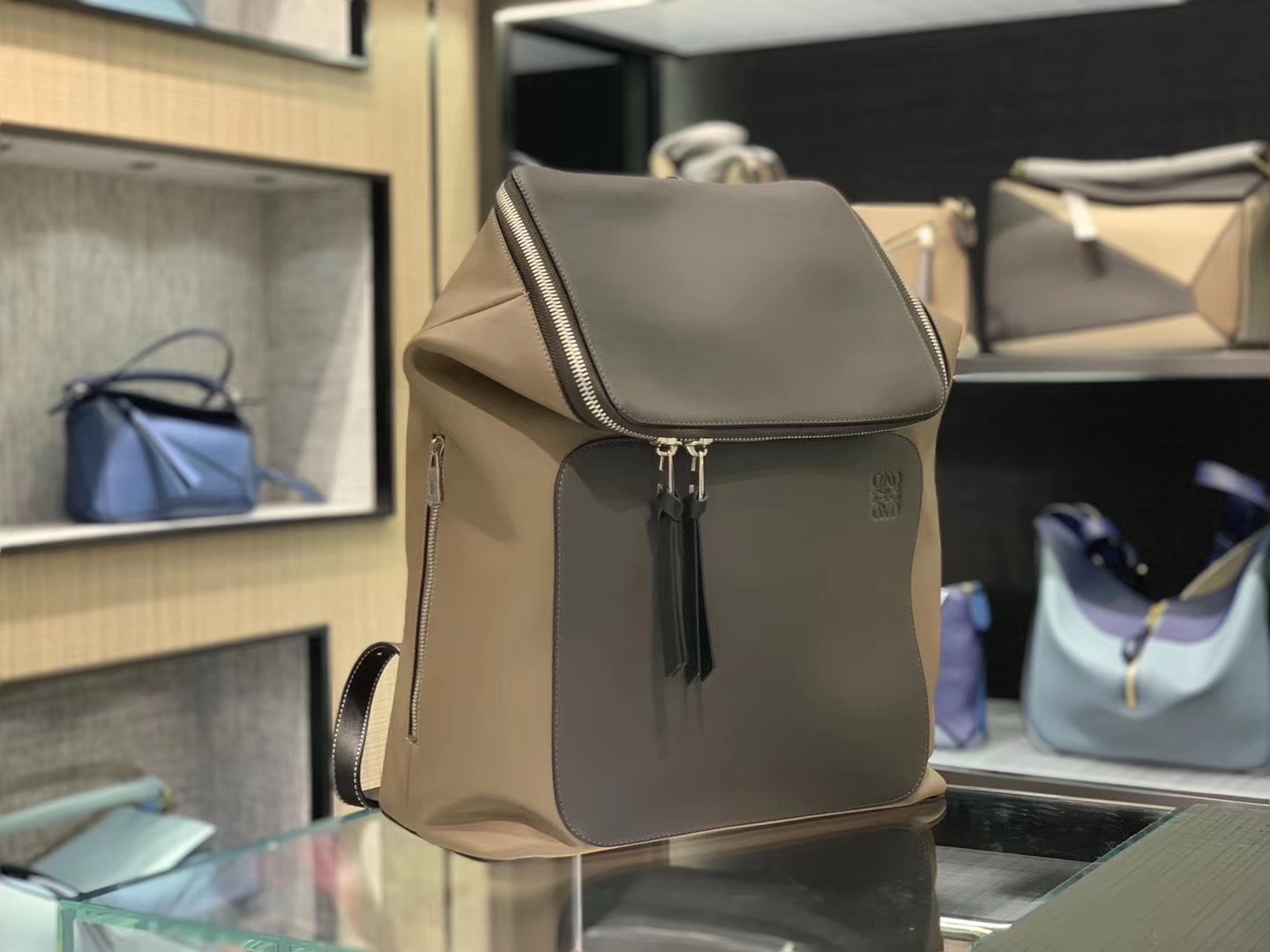 Loewe 罗意威 大背包 褐灰色 代购版本 大容量