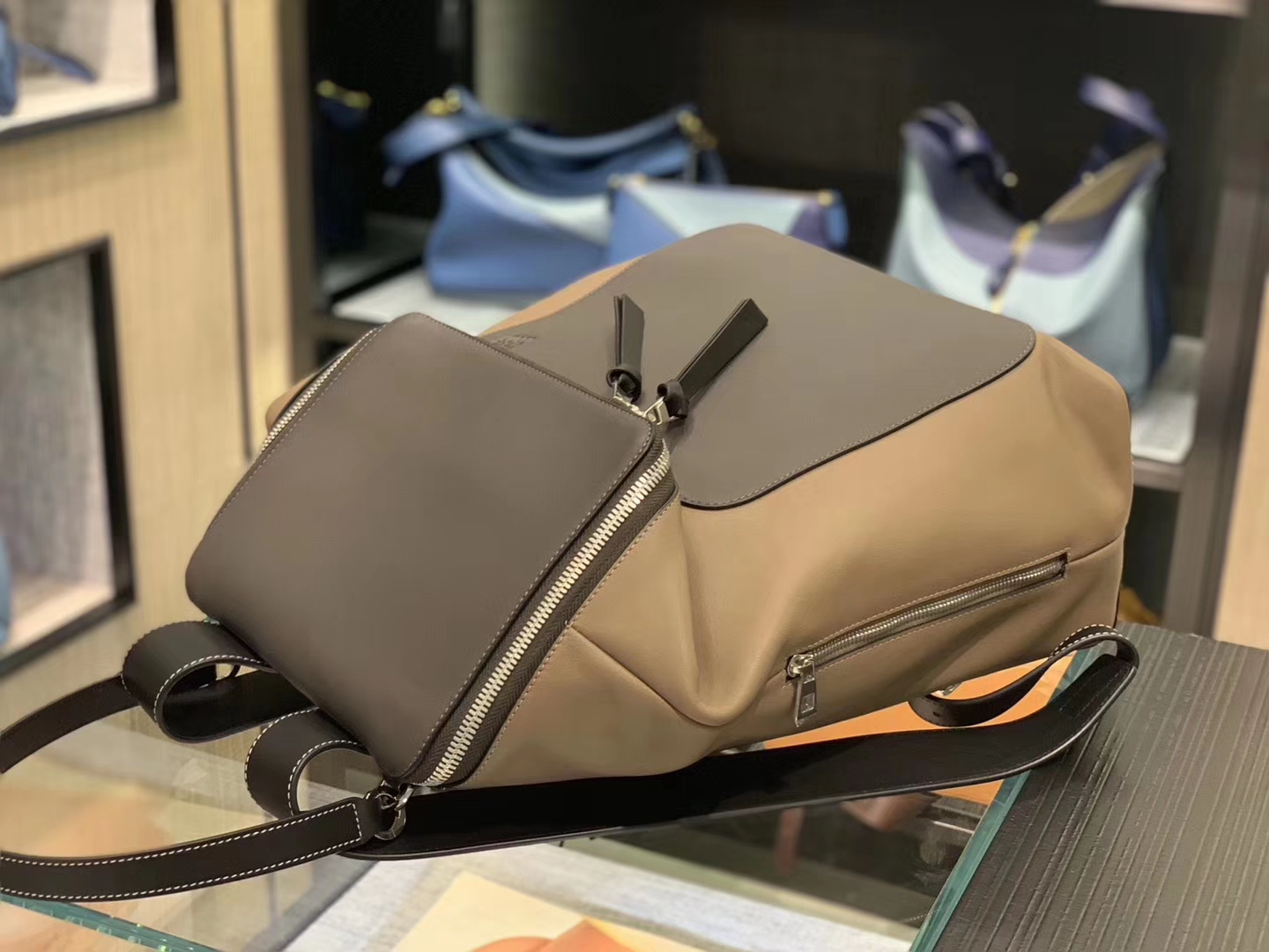 Loewe 罗意威 大背包 褐灰色 代购版本 大容量