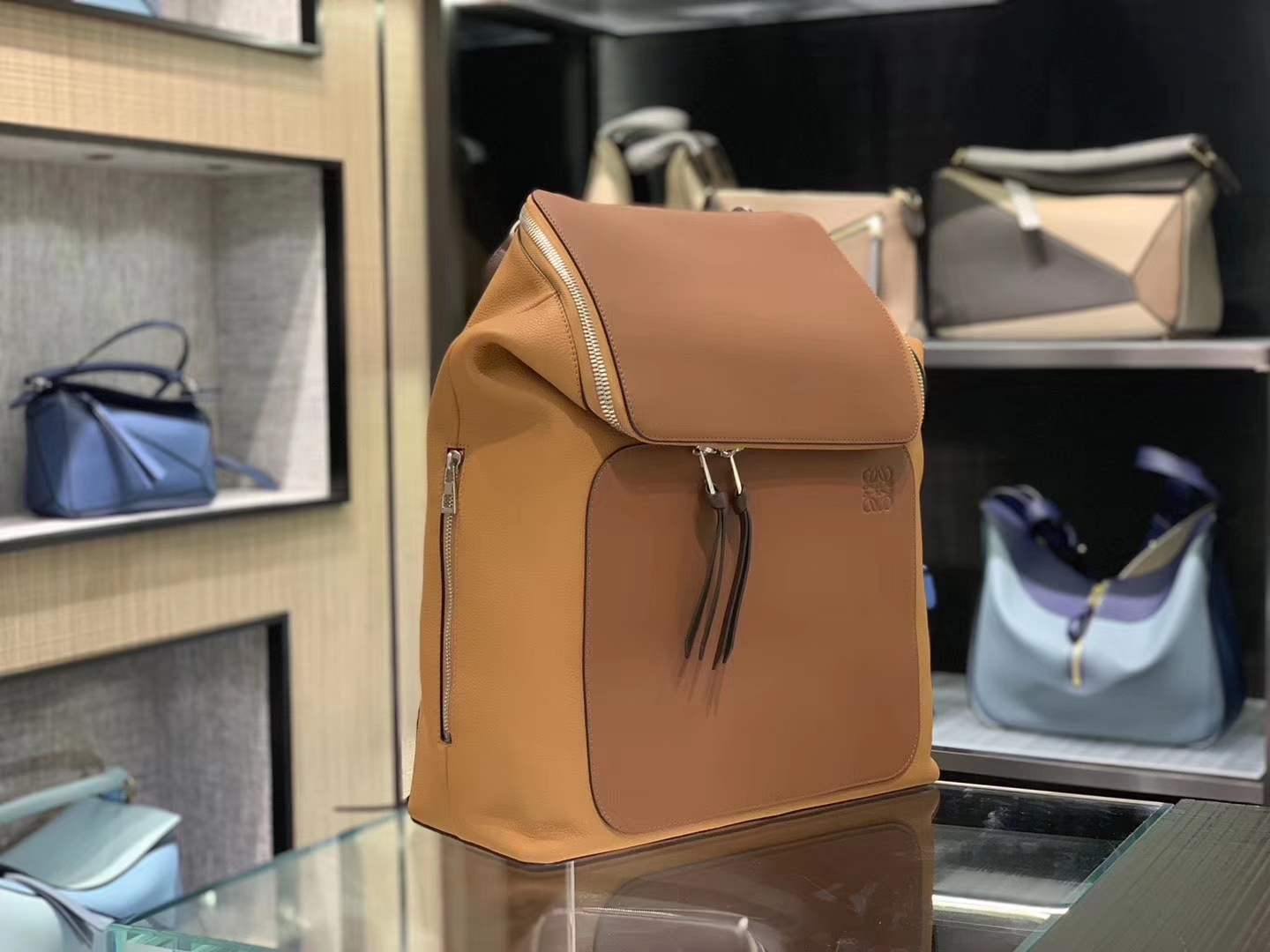 Loewe 罗意威 大背包 土黄 代购版本 大容量