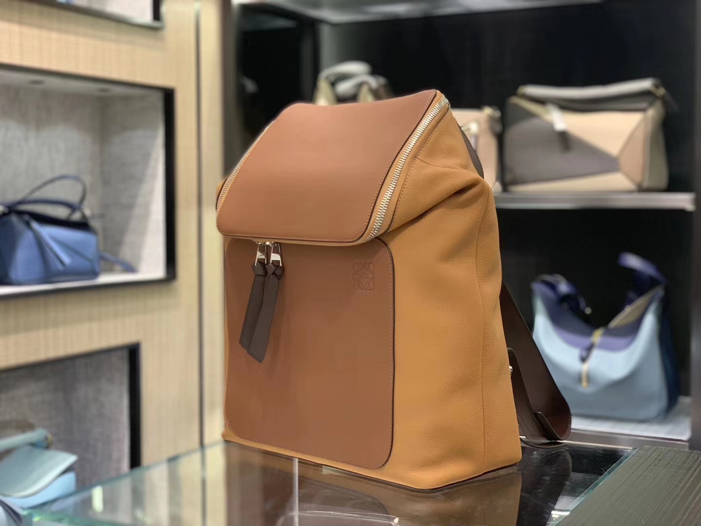 Loewe 罗意威 大背包 土黄 代购版本 大容量
