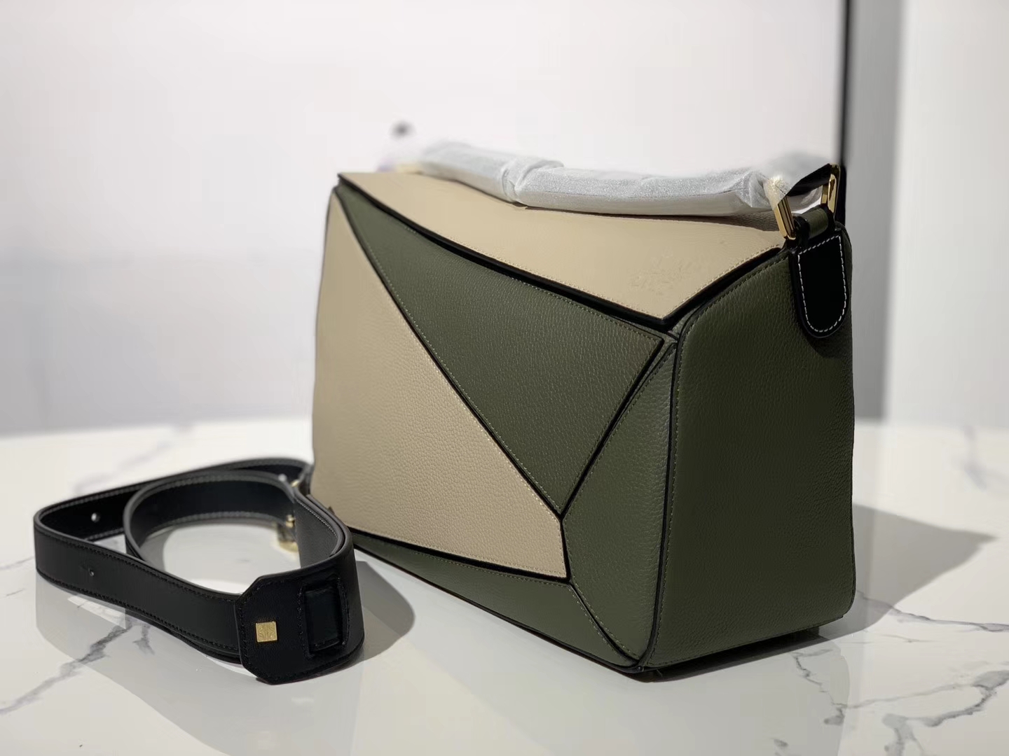 Loewe puzzle系列复古牛皮 几何图案拼色 中号