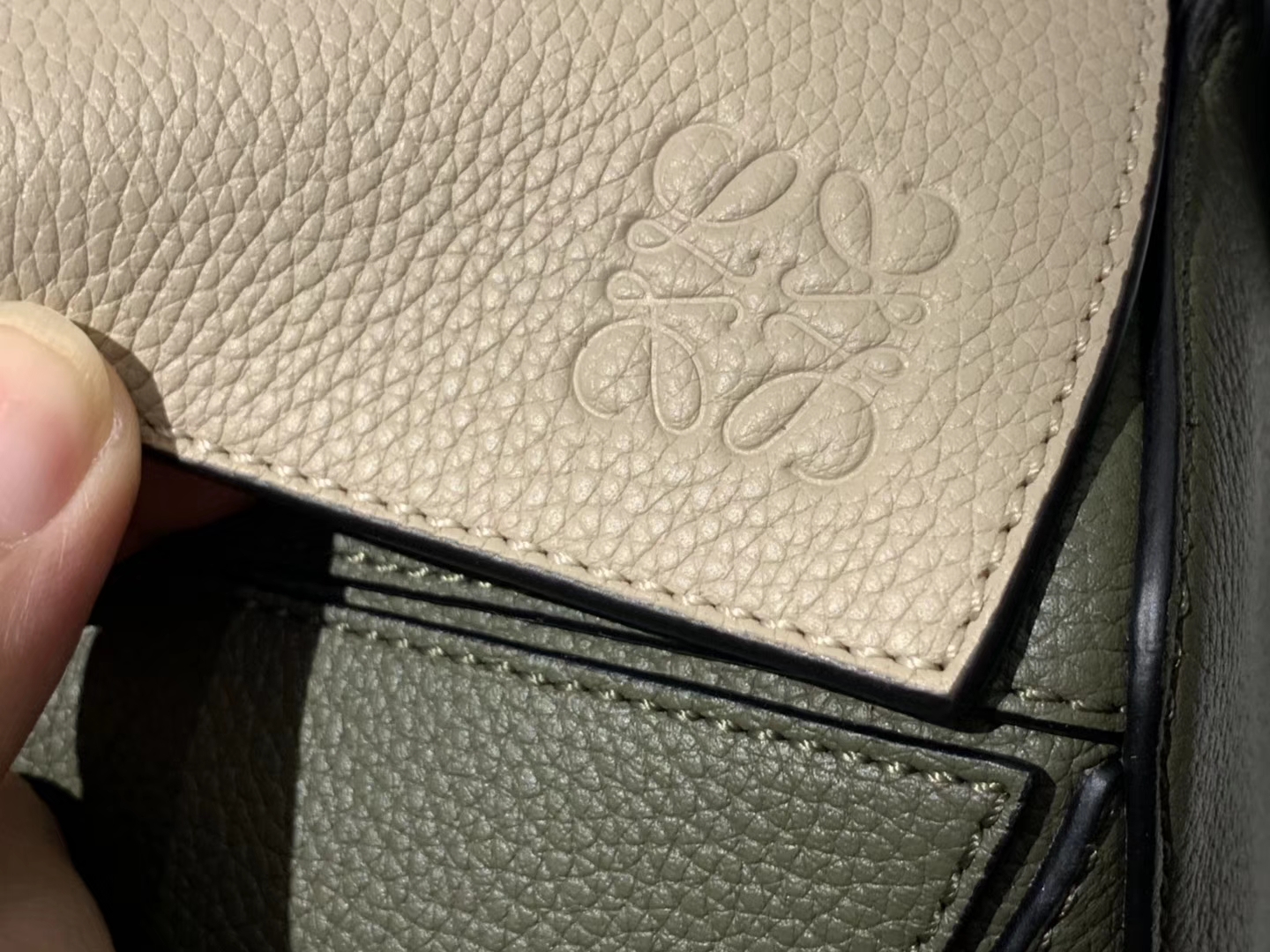 Loewe puzzle系列复古牛皮 几何图案拼色 中号
