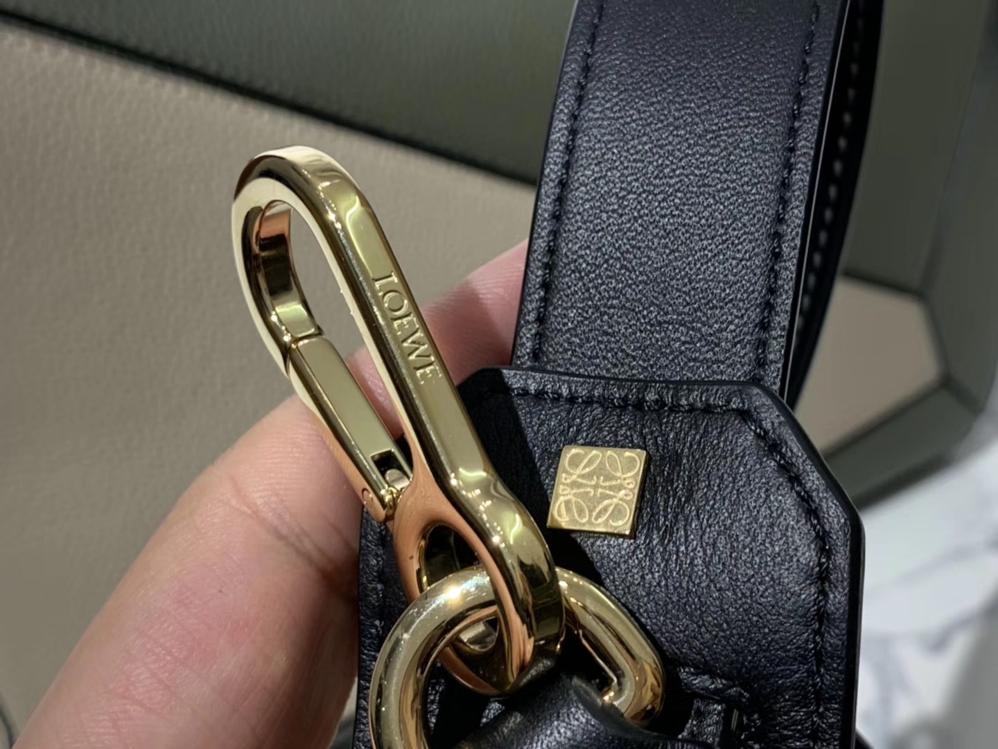 Loewe puzzle系列复古牛皮 几何图案拼色 中号