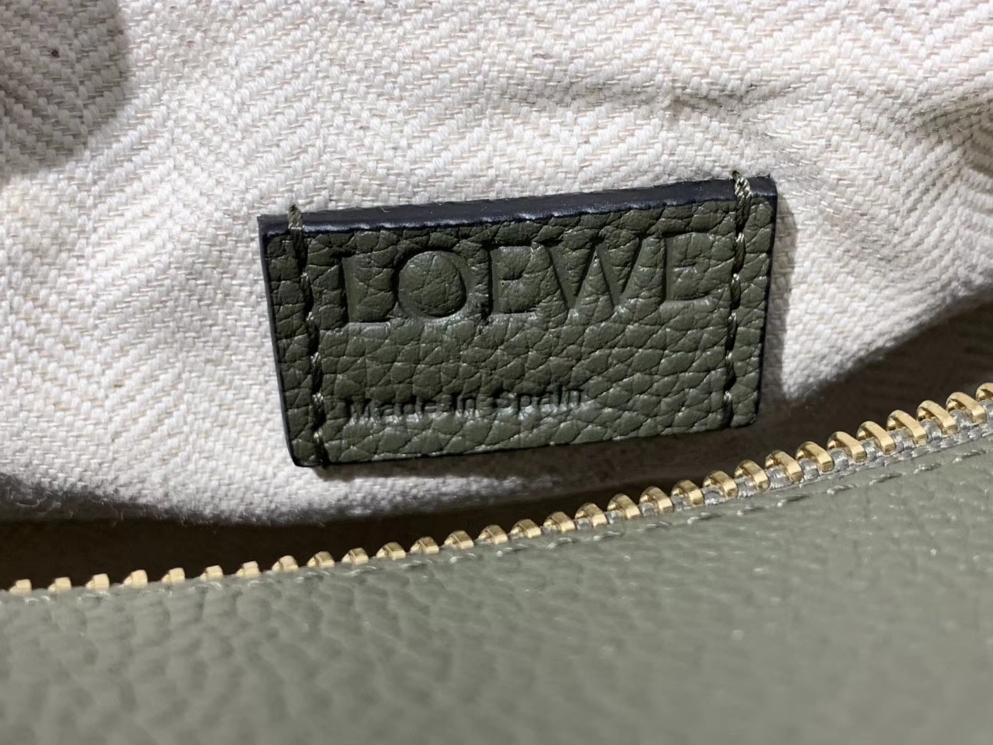 Loewe puzzle系列复古牛皮 几何图案拼色 中号