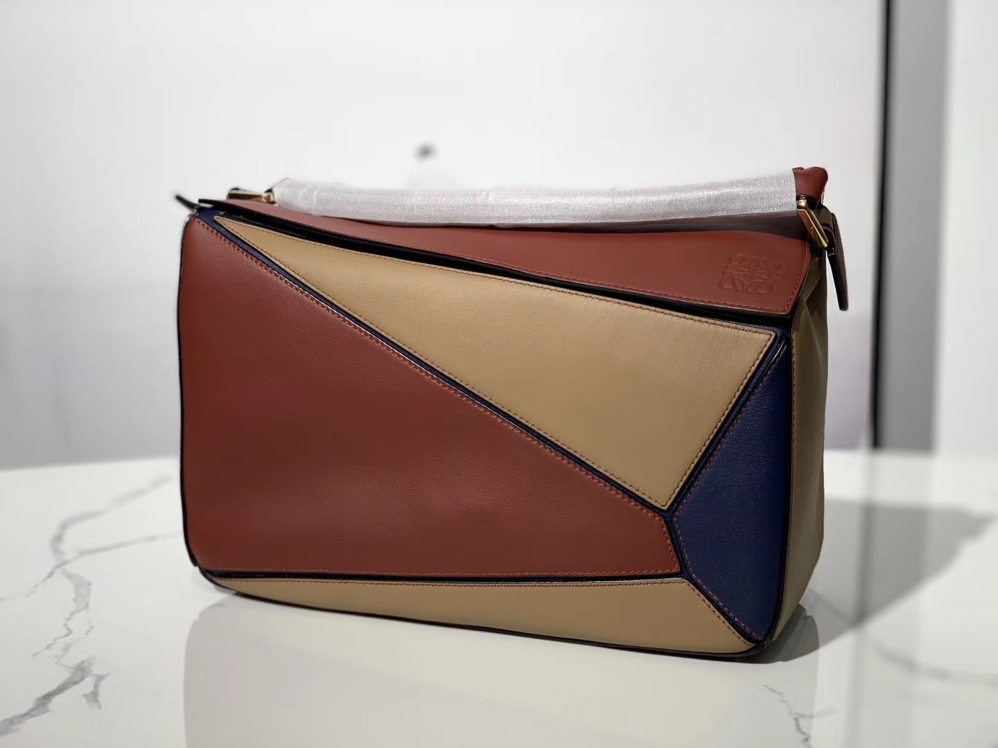 Loewe puzzle系列复古牛皮 几何图案拼色 中号