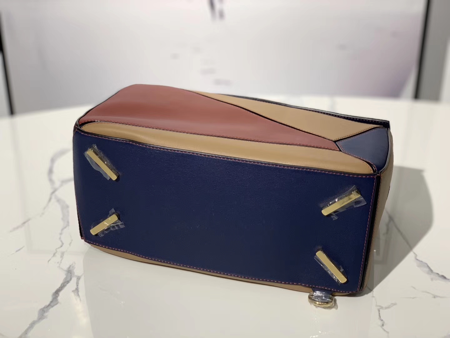 Loewe puzzle系列复古牛皮 几何图案拼色 中号