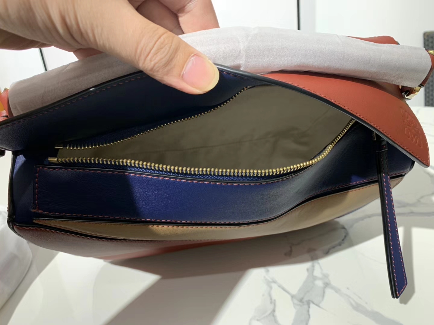 Loewe puzzle系列复古牛皮 几何图案拼色 中号