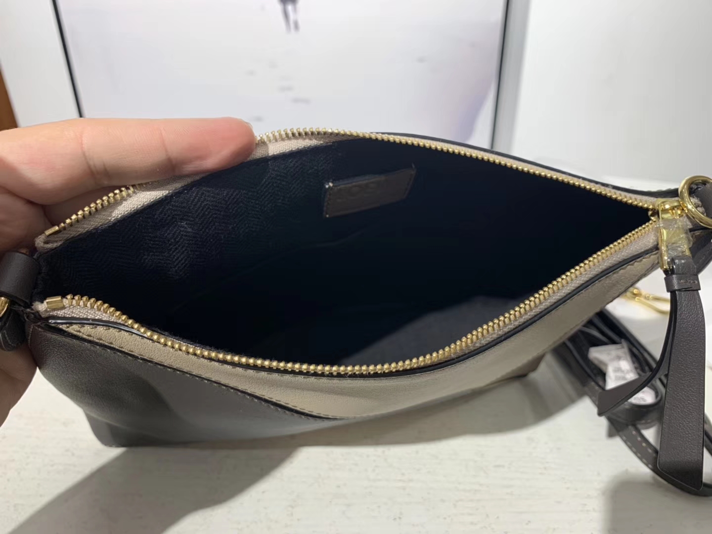 Loewe 罗意威 puzzle mini 斜挂小包 褐灰色 