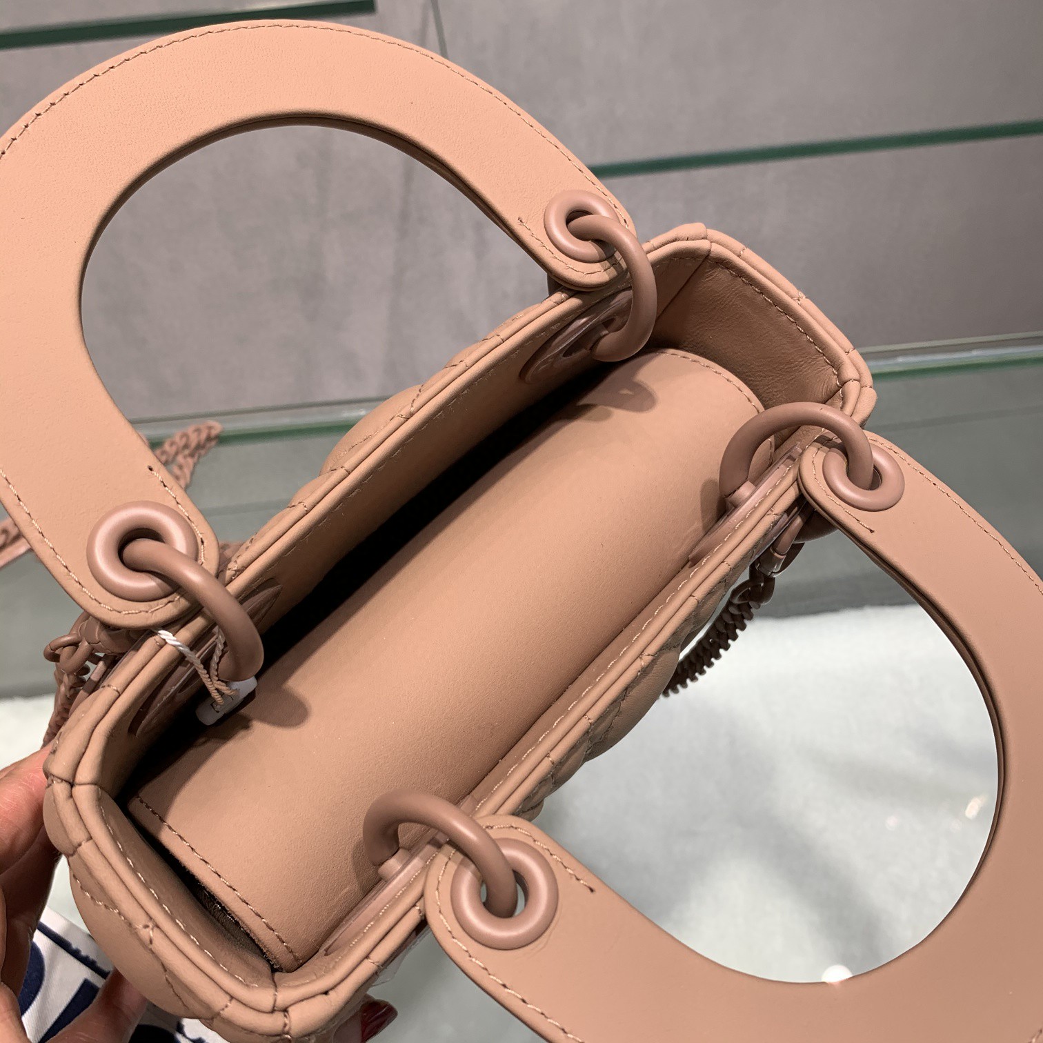 Lady 三格极致粉 原厂磨砂小牛皮 磨砂五金 17cm 现货