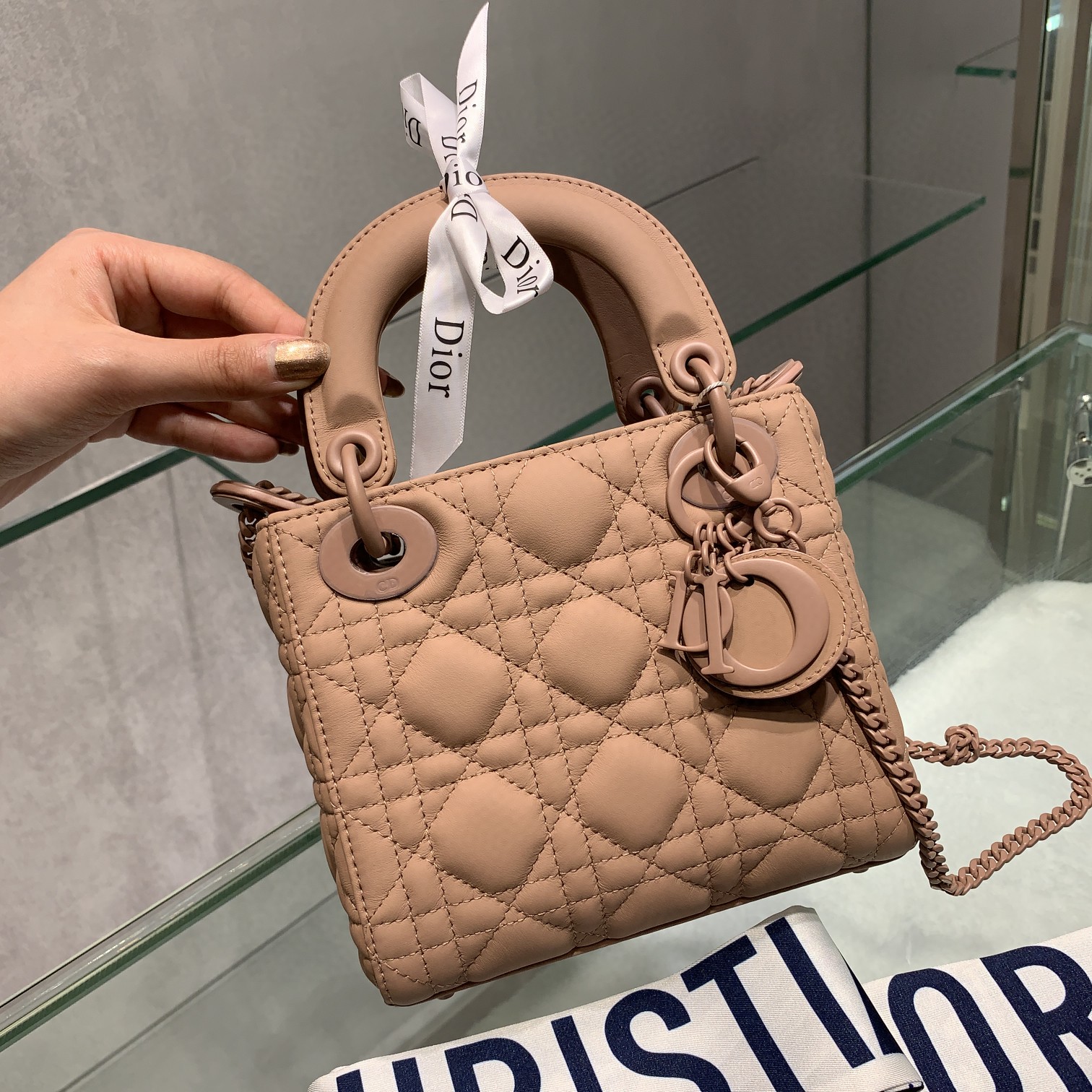 Lady 三格极致粉 原厂磨砂小牛皮 磨砂五金 17cm 现货
