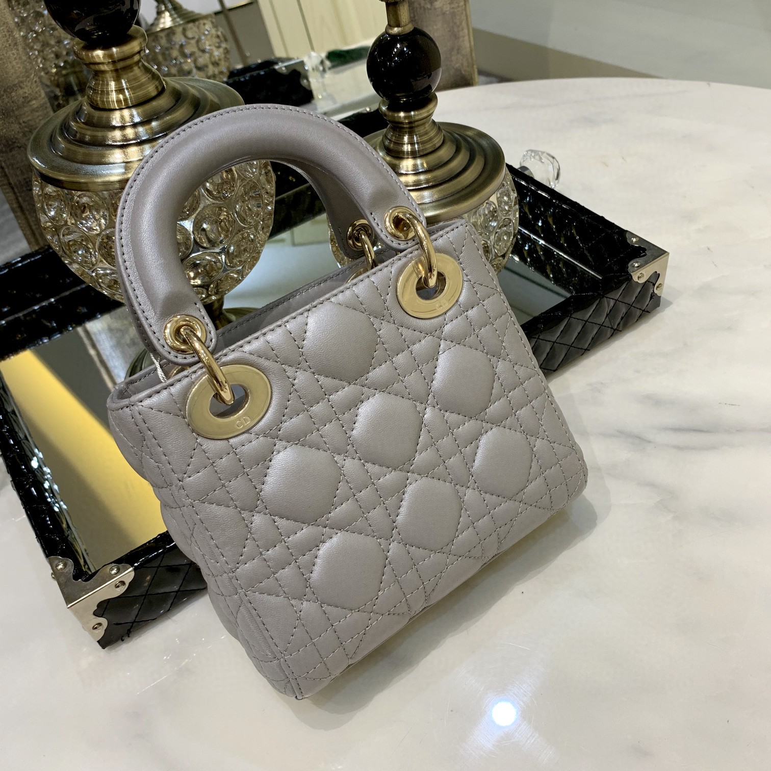 Lady 小羊皮 三格 珠光灰 金扣 17cm