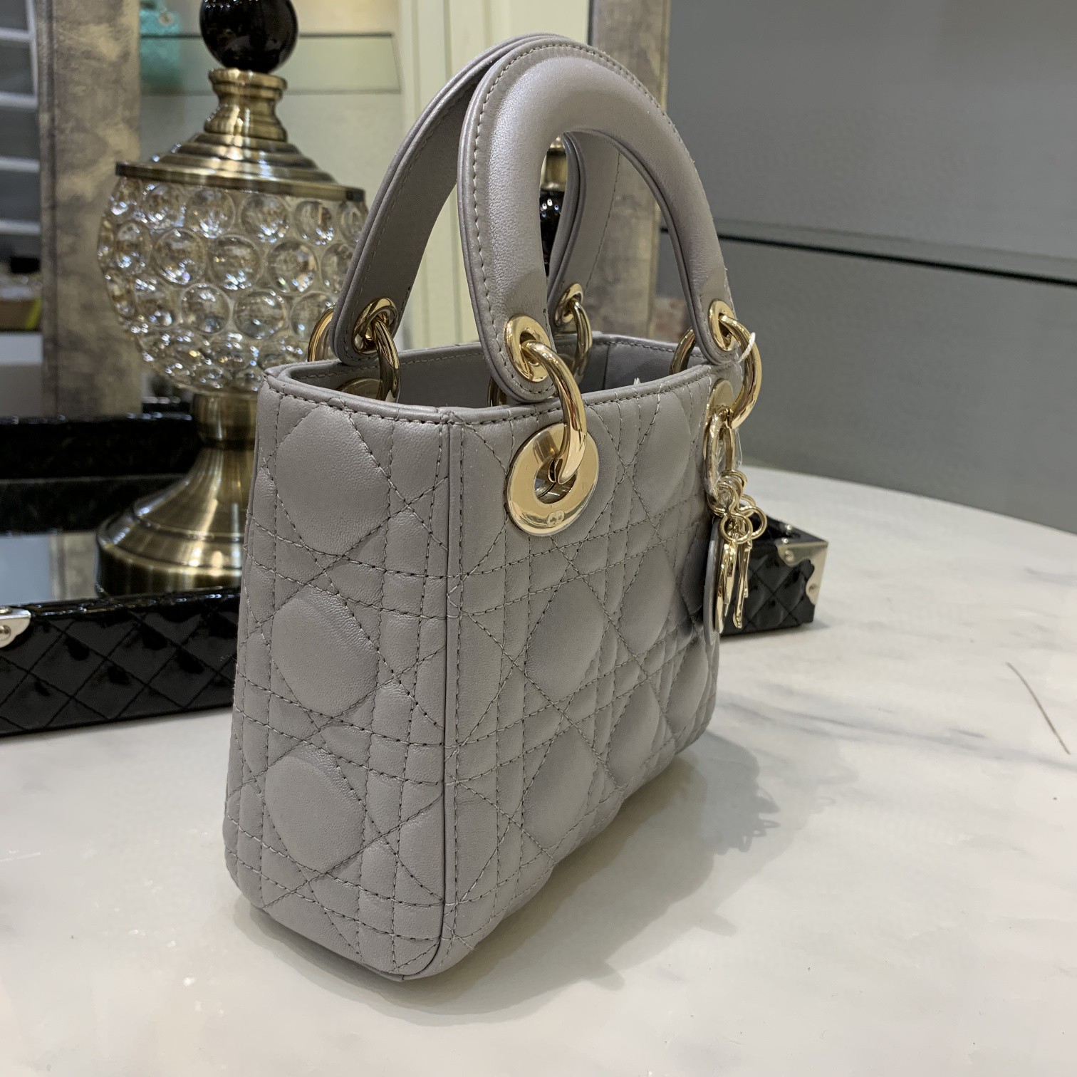 Lady 小羊皮 三格 珠光灰 金扣 17cm