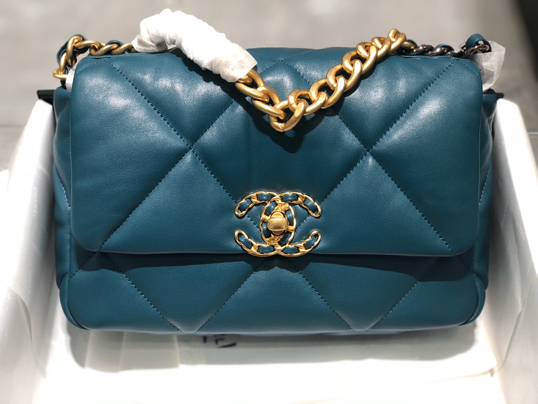 法国进口小羊皮Chanel2019秋冬新季系列 宽格纹粗链条翻盖包 16*26*9cm 全套包装