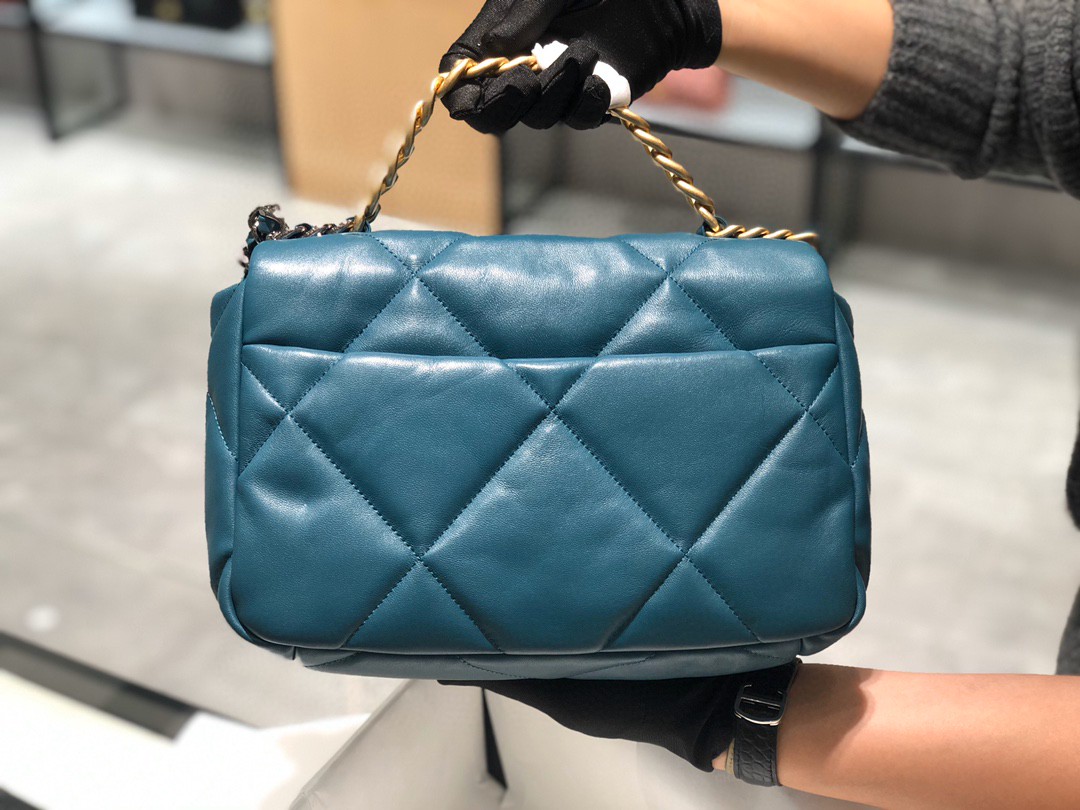 法国进口小羊皮Chanel2019秋冬新季系列 宽格纹粗链条翻盖包 16*26*9cm 全套包装