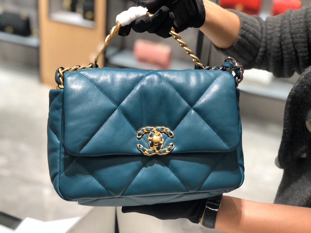 法国进口小羊皮Chanel2019秋冬新季系列 宽格纹粗链条翻盖包 16*26*9cm 全套包装