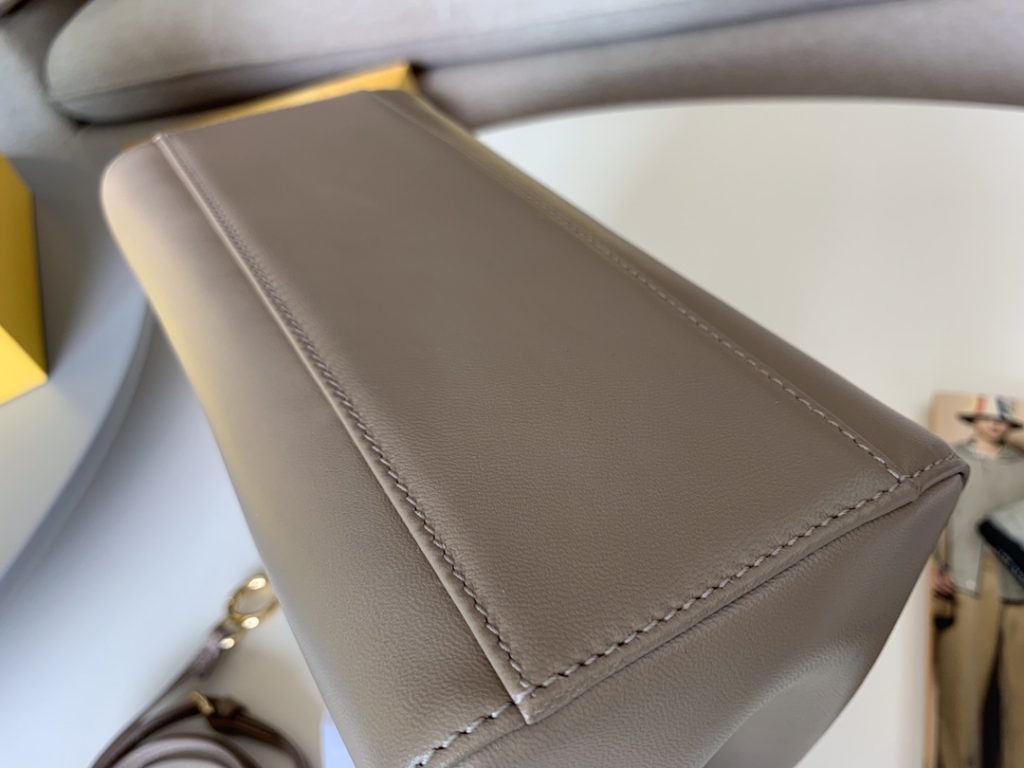 FENDI peekaboo mini  进口水染羊皮 24k金真空电镀  23cm 灰色 6802