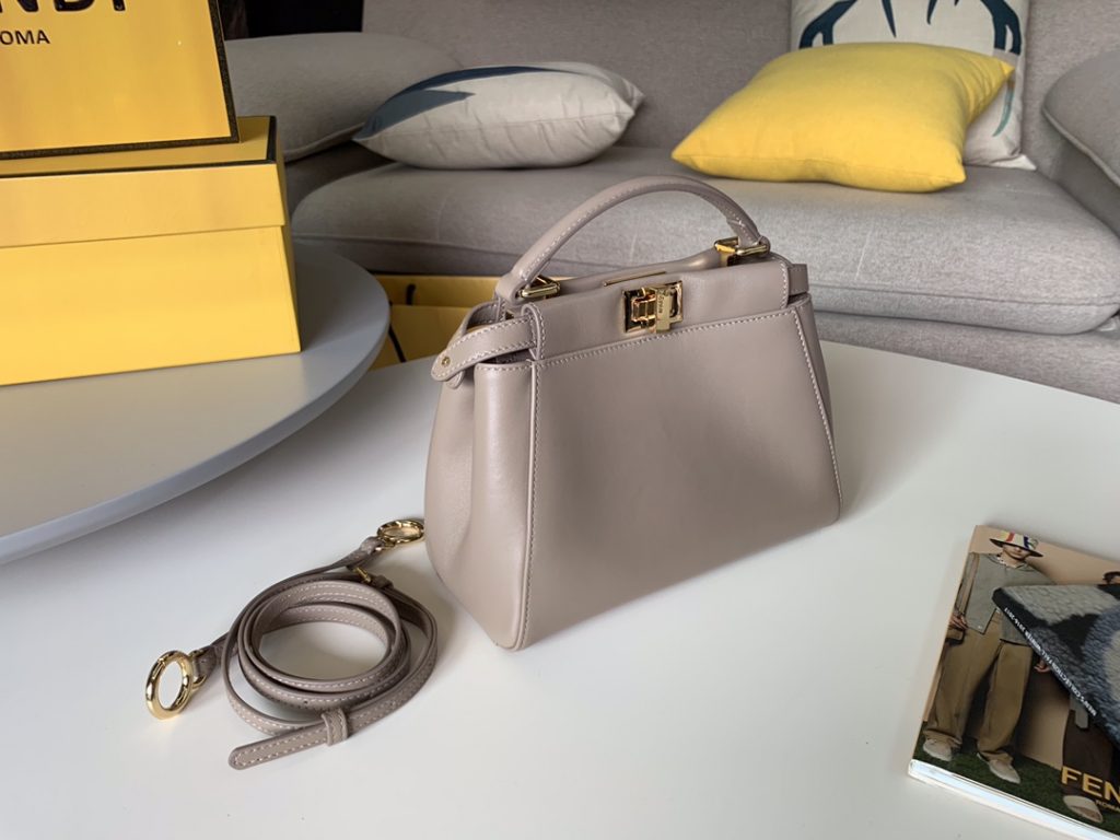 FENDI peekaboo mini  进口水染羊皮 24k金真空电镀  23cm 灰色 6802