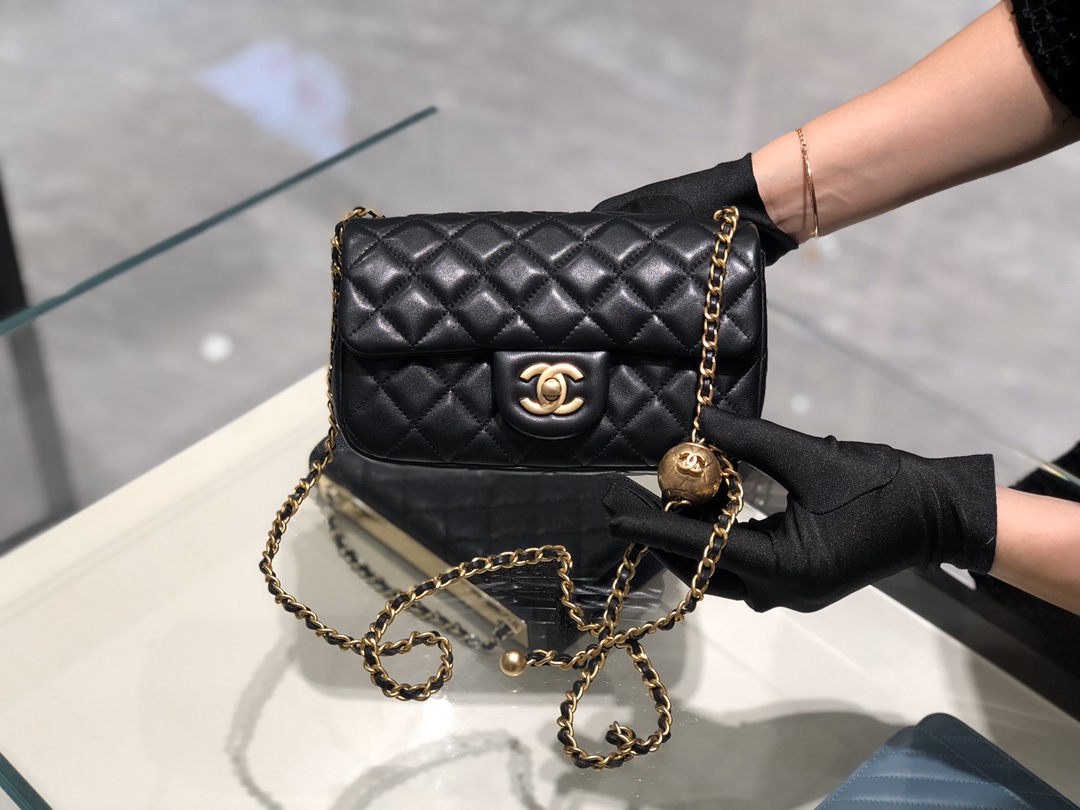 2020～超美金属球方胖子Chanel尺寸13.20.7cm保留经典配上复古五金超好看黑色