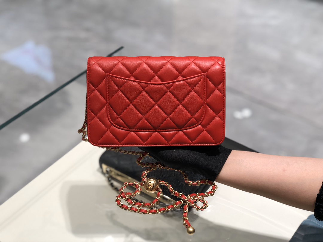 2020～超美金属球发财包Chanel～保留经典～配上复古五金～超好看～红色～19Cm