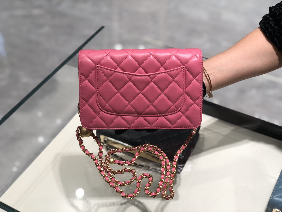2020～超美金属球发财包Chanel～保留经典～配上复古五金～超好看～枚粉色～19Cm