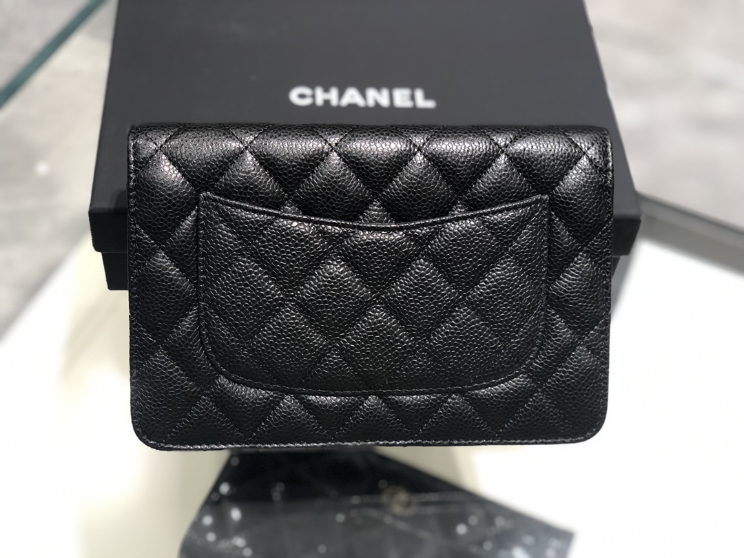 Chanel中国官网《Woc 发财包》代购版本19cm～原厂进口皮～鱼子酱～黑色