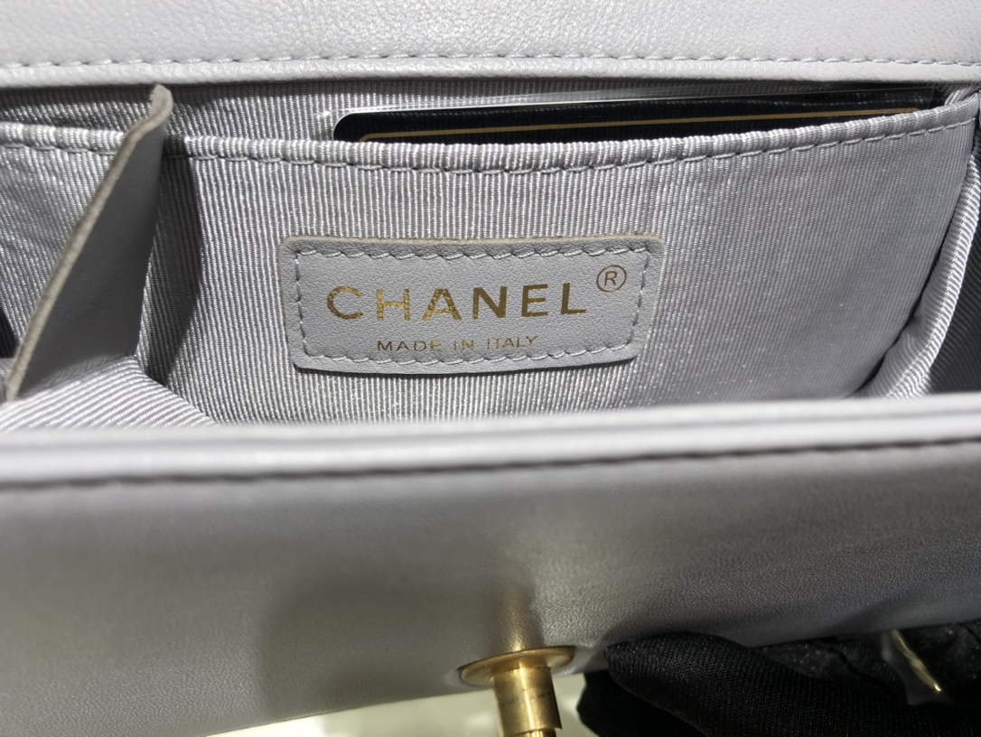 Chanel香奈儿女包 小号Leboy 法国原厂小羊皮 经典菱格20cm 现货 高级灰 金扣