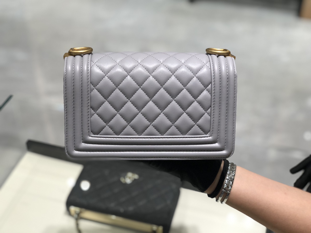 Chanel香奈儿女包 小号Leboy 法国原厂小羊皮 经典菱格20cm 现货 高级灰 金扣